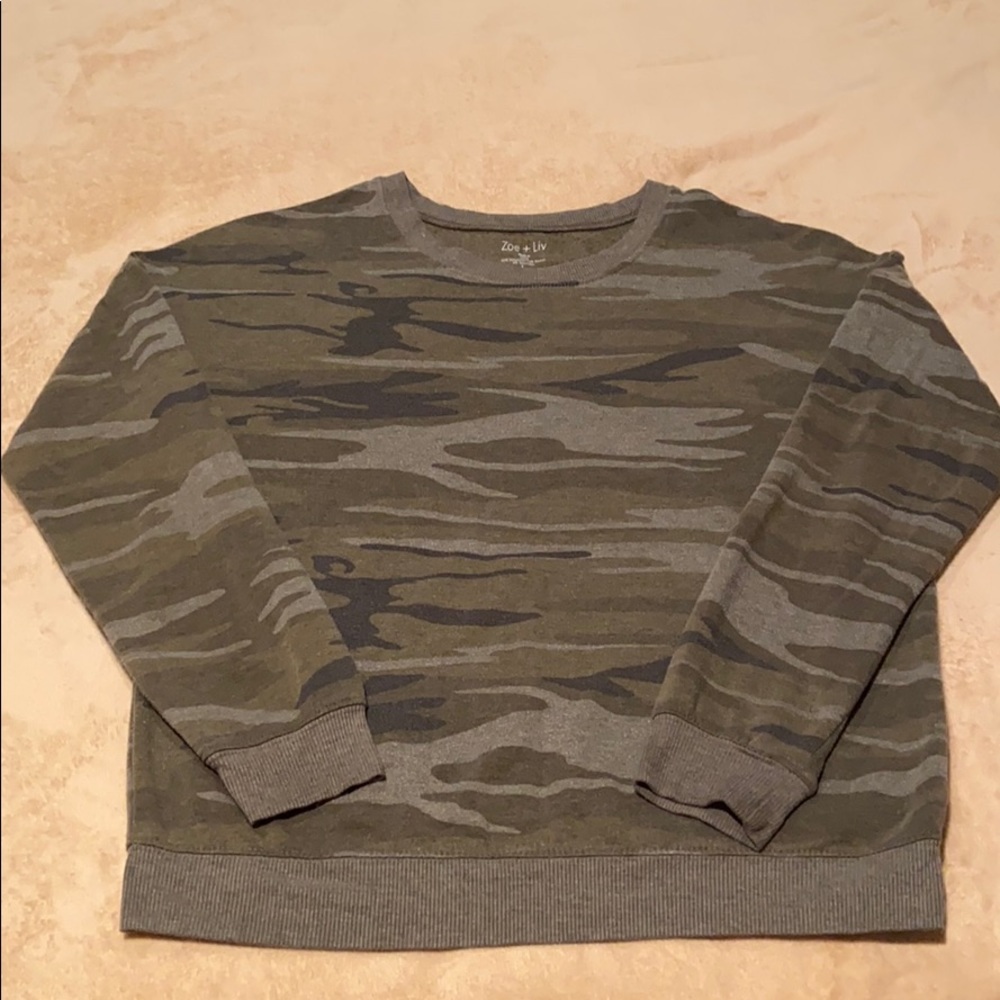 Camoflauge sweater